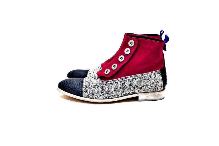Bota consisting of cotton fabric, suede and leather, leather sole. Handmade in Portugal "Walk with Pintta"