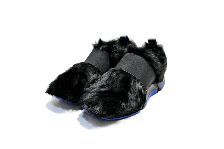 Sneaker composed of hair, with leather lining, rubber sole. Handmade in Portugal "walk with pintta"