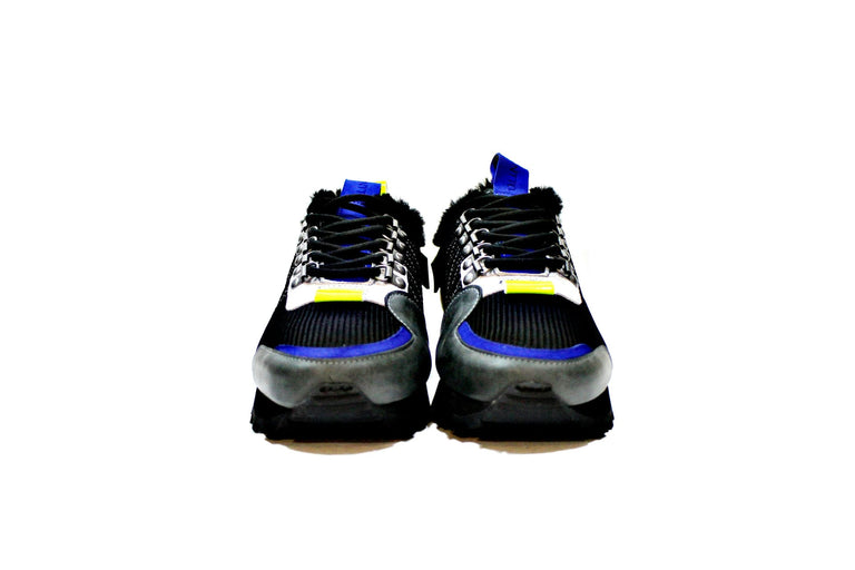 Sneaker consisting of leather, fabric and suede, with dowels for metal, lined full hair. Handmade in Portugal. “Walk with Pintta”