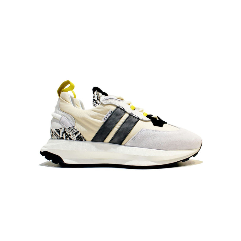 North Moreia Sneaker for exclusive design woman, made of leather and suede fabric, with all -cow -skinned lining. Handmade in Portugal. For demanding women.