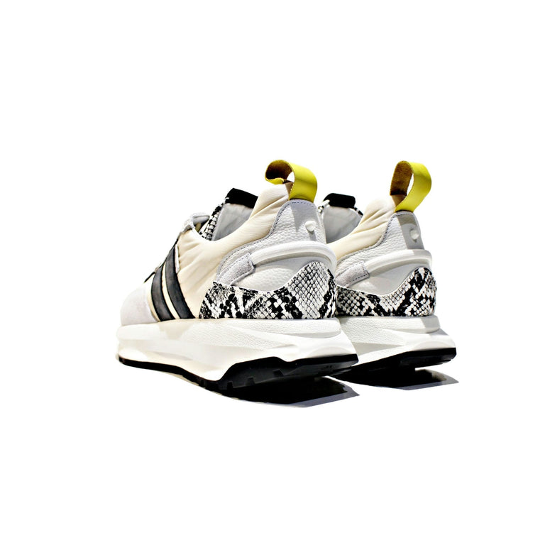North Moreia Sneaker for exclusive design woman, made of leather and suede fabric, with all -cow -skinned lining. Handmade in Portugal. For demanding women.