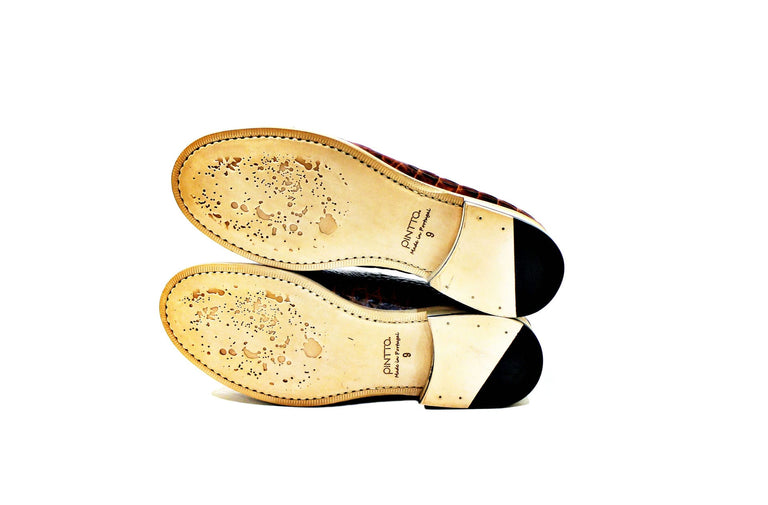 Siena shoe is all composed of leather. Icon Model made to MAO in Portugal. “Walk with Pintta”